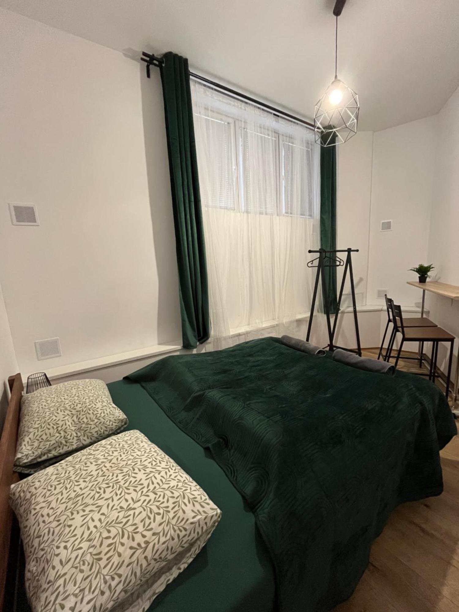 Tomtom Hostel Krakow Bagian luar foto