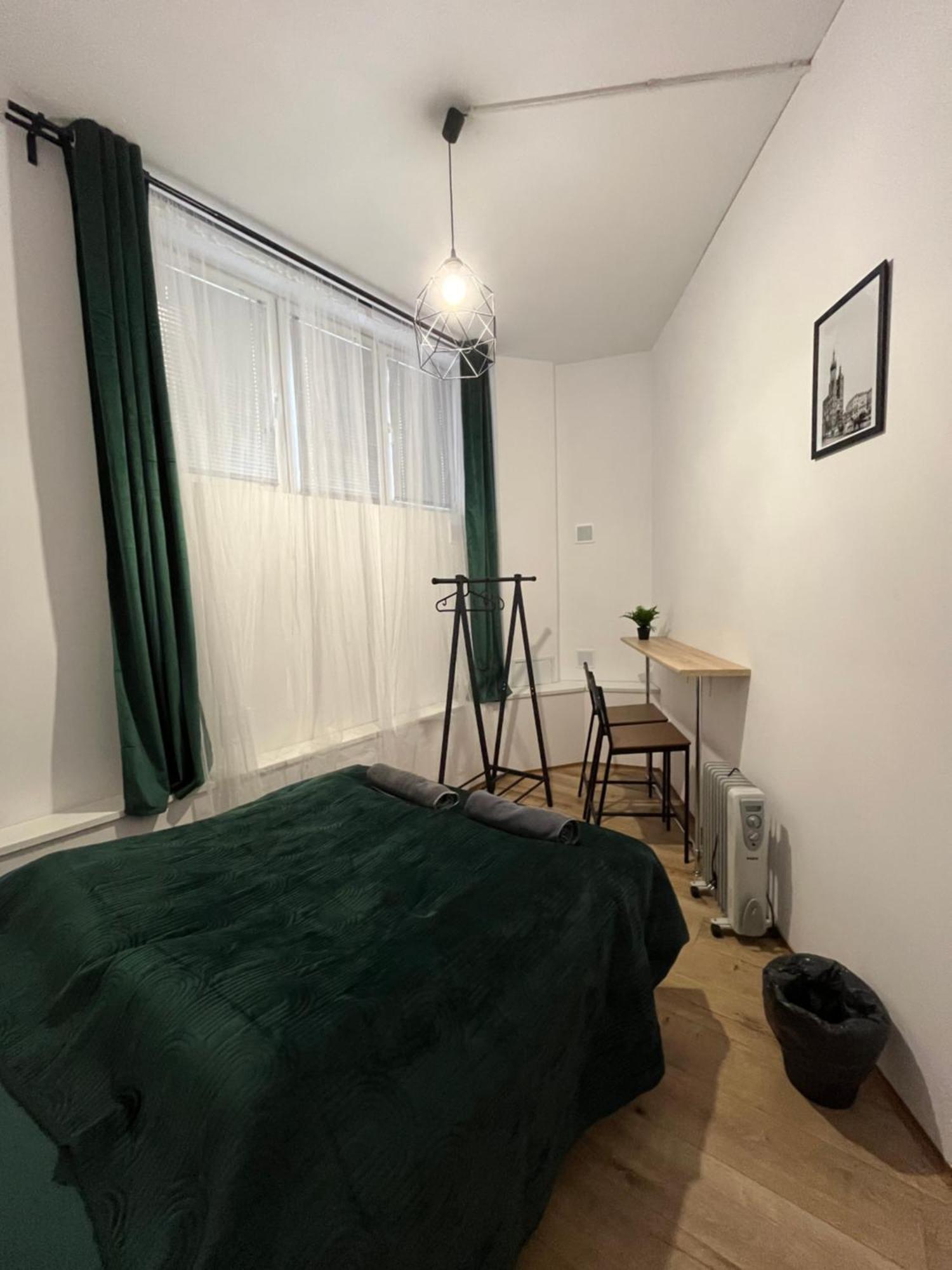 Tomtom Hostel Krakow Bagian luar foto